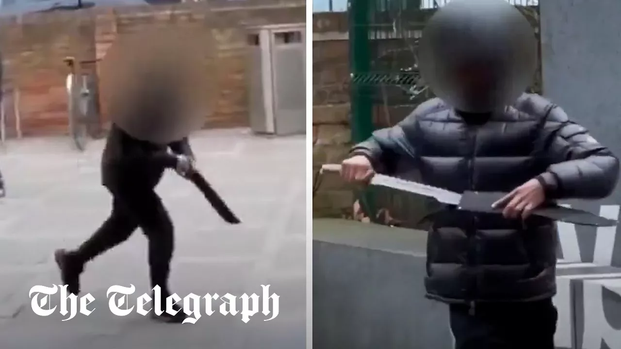 youths brandishing machetes caught in shocking video footage in nottingham qiDonpMo jpg webp
